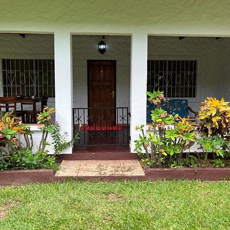 Hcs Bungalows Turtle Bay Rustic Bungalow Au Cap Екстер'єр фото